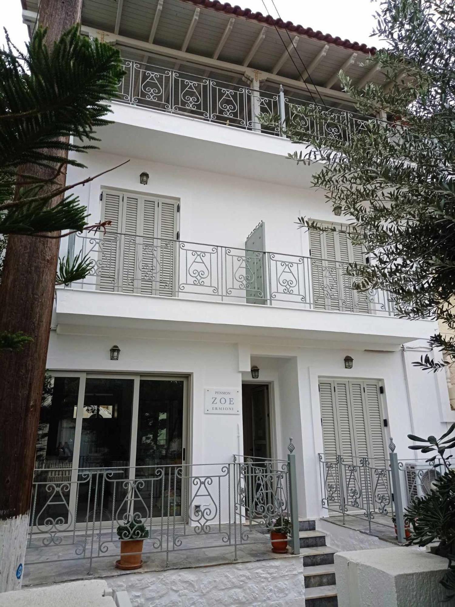 ארמיוני Zoe Pension מראה חיצוני תמונה